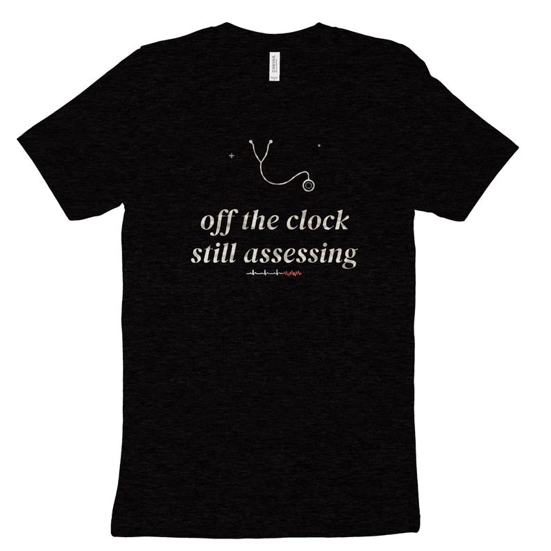 Aus der Uhr Still Assessing sarkastisches Krankenschwester Shirt, Nachtschicht Krankenschwester T-Shirt, Krankenschwester Top Bild 9