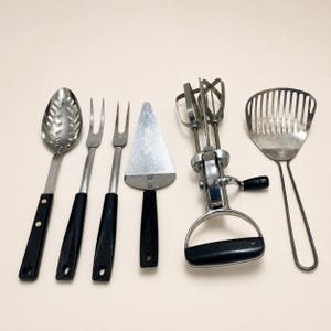 Vintage EKCO Kitchen Utensils 6 Piece Lot Black Handles Egg Beater Serving Tools USA