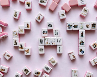 Juego de Mahjong Americano "The Cat's Meow", fichas de Mahjong con diseño de gato rosa, juego de Mahjong de 160 piezas, regalo para amantes de los gatos, caja de regalo de lujo.