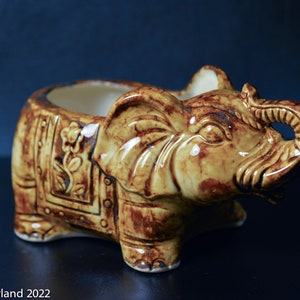 Elephant Planter. Little Elephant. Small/medium Planter. Great for Succulents, Air Plants or Small Tropical Plant. Handmade Ceramic.