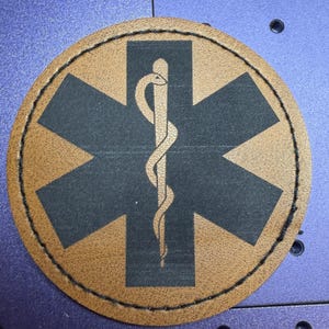Toppa EMS Star of Life / Toppa in pelle PU per paramedico e tecnico di emergenza medica / Toppa per soccorritore medico incisa al laser / Toppa termoadesiva