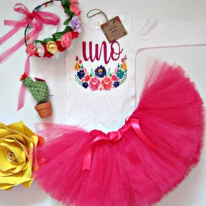 Uno pink Birthday girl  tutu outfit-  Fiesta Birthday girl outfit -  1st birthday girl-  Uno fiesta birthday shirt- cinco de mayo birthday