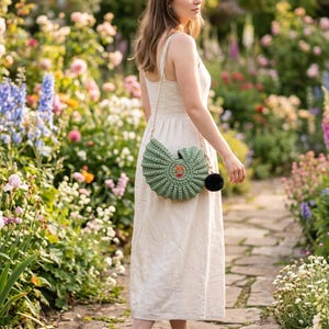 Crochet Sea Shell Shoulder Bag Pattern, 3D Textured Crossbody (PDF Download)