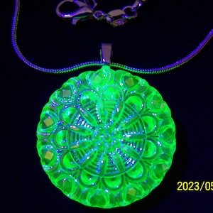 Czech  Vaseline  Glass  Button Necklace Gorgeous  AB Finish  27mm  with 925 silver snake chain
