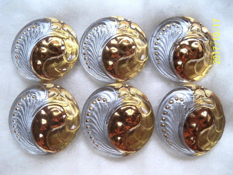 24K GOLD 27mm C 020 4 PCS CAT CZECH GLASS BUTTONS