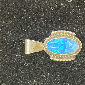 Vintage Navajo Style Sterling Silver Faux Blue Fire Opal Pendant • Southwest Estate Jewelry • Twisted Rope Border Unsigned Stamped Sterling