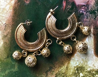 Vintage hoop earrings with pendant balls  / gold tone unusual hoop earrings
