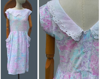 Robe d'été en coton pastel René Derhy des années 1970 / robe à col en dentelle vintage des années 70 / robe boutonnée au dos