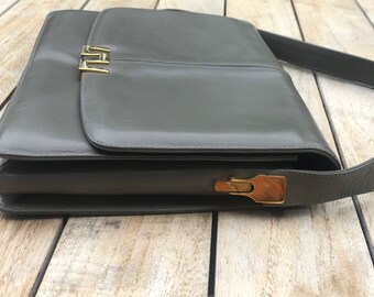 grey clutch