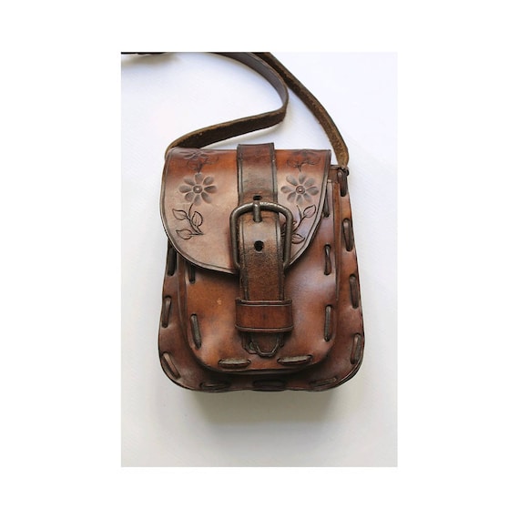 Vintage 1970s tooled leather bag/ 1970 bohemian ba