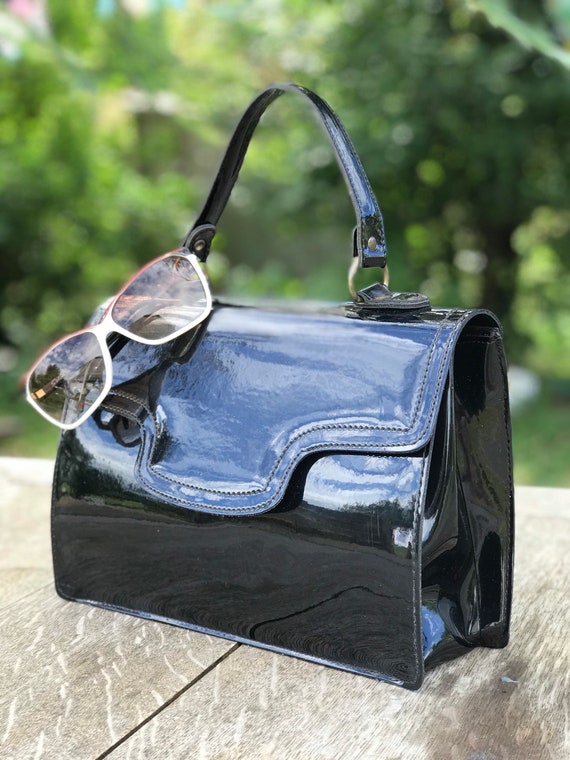 1960s black patent handbag / 60s top handle bag /m