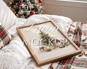 Maqueta de marco navideño 3x4, escena navideña de ropa de cama, marco de madera para exhibición de arte de temporada, plantilla de Photoshop, archivo PSD editable