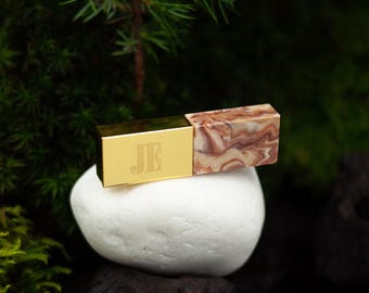 Memoria USB de resina de mármol hecha a mano con grabado láser personalizado / Memoria USB personalizada de 8 GB a 128 GB / Elegante regalo para fotógrafos de bodas