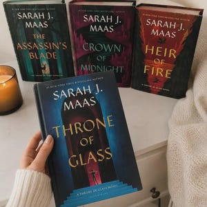 Throne of Glass Hardcover Box Set | Sarah J. Maas Complete Fantasy Series Collector Edition