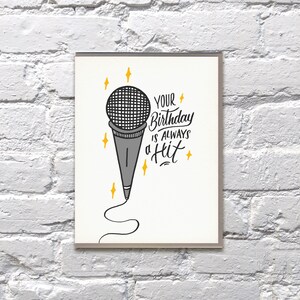 Il tuo compleanno è una cartolina hit
