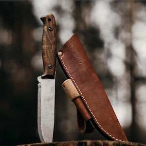 Adventurer - Bushcraft Knife - Fixed-Blade Carbon Steel Knife with Leather Sheath and Firestarter