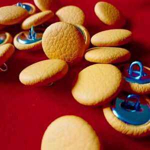 Knopf Ösenknopf Button Polsterknopf 20mm Basteln Nähen DIY in Orange Safran