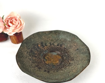 Hadar Handmade Brass Bowl | Hammered Octagonal Dish, Grapevine Floral Engraving, Mid-Century Israel