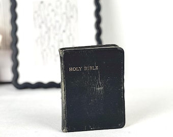 Vintage Mini Holy Bible | Cambridge Compact C.R. India Paper | Black Leather 1960s