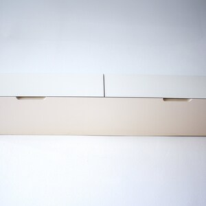 Floating bedside table White image 4