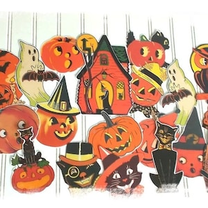 Retro Halloween 21 Piece Set of Decorations ...Halloween Reproduced Decorations