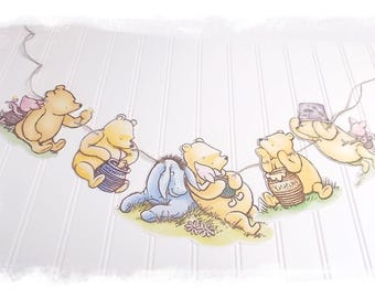 Classic Winnie the Pooh Garland