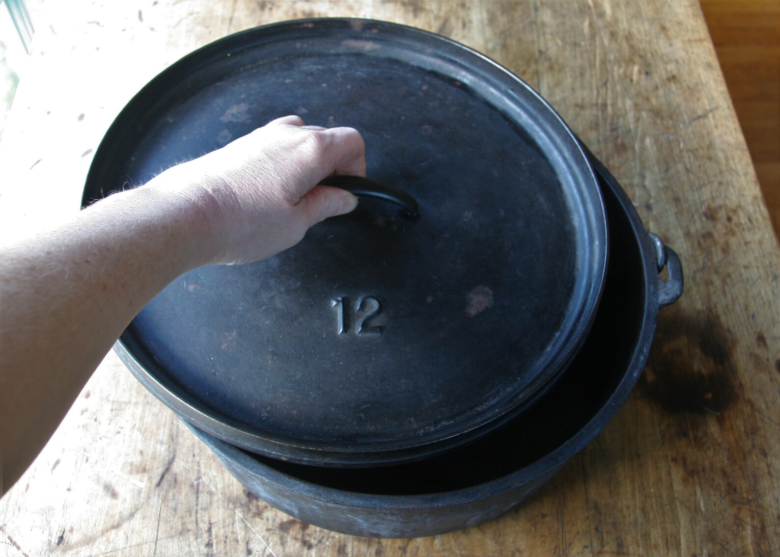 Large Vintage Cast Iron Camp Oven No. 12 12 Inch Dutch Oven Etsy