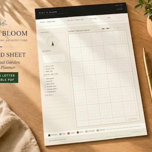 Peut inclure: Une feuille de planification de jardin Plot & Bloom avec une grille pour le design de terrasse ou balcon. Le document comprend une rose des vents, des cases à cocher pour les conditions du site et une légende colorée pour les plantes.