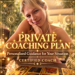 Peut inclure: Un graphique numérique avec le texte PRIVATE COACHING PLAN, Personalized Guidance for Your Situation et CERTIFIED COACH. Le design inclut des motifs célestes dorés, des étoiles, des lunes et un arrière-plan flou avec des cartes de tarot.