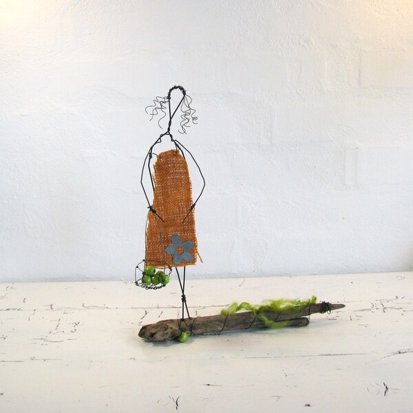 ON SALE Wire Sculpture Eve. Folk Art Sculpture. Original Wire Art. One of a Kind. Mixed Media Wire Art.