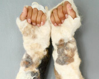 Raw Fleece Fingerless Goat Gloves