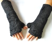 Black Cat Fingerless Gloves