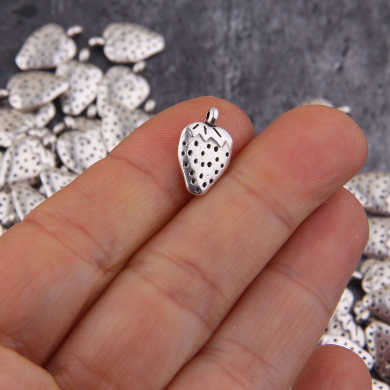 Strawberry Findings Fruit Findings 9x15mm SCh-228 Strawberry Charms Silver Strawberry Charms 10 pcs Fruit Dangles