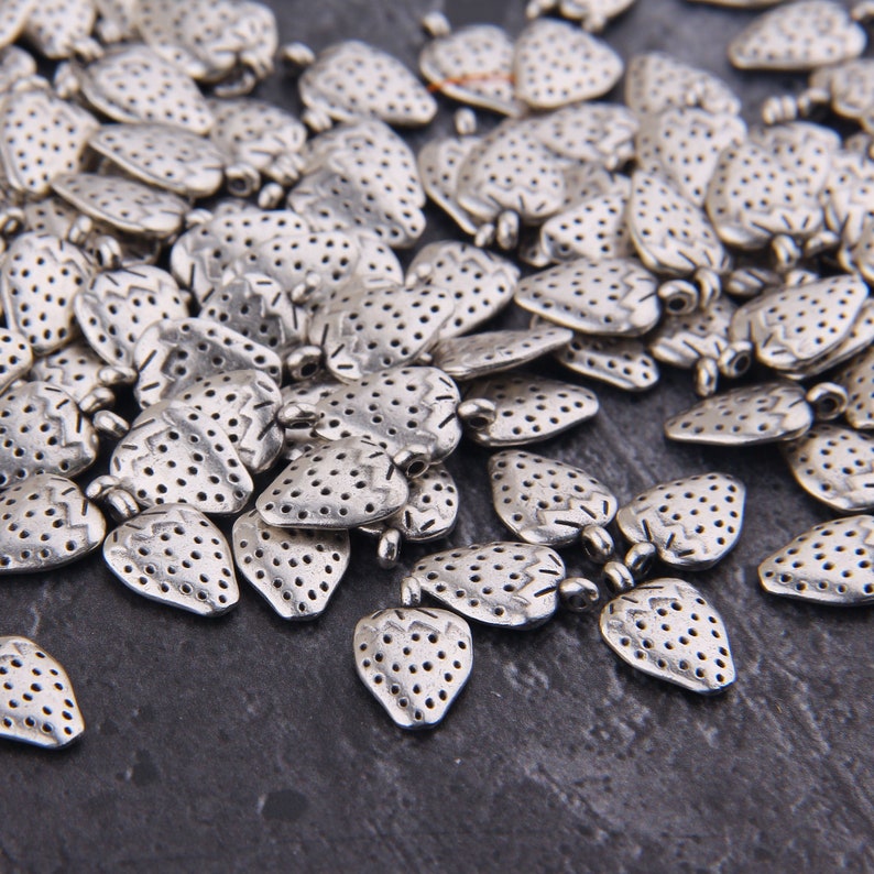 Strawberry Findings Fruit Findings 9x15mm SCh-228 Strawberry Charms Silver Strawberry Charms 10 pcs Fruit Dangles