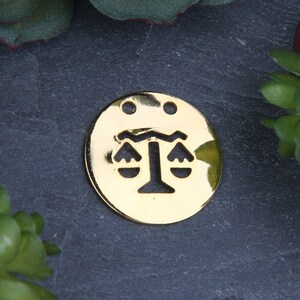 1 Libra Zodiac Sign Pendant with Double Hole, Shiny Gold Horoscope Pendant, 20mm // GP-623