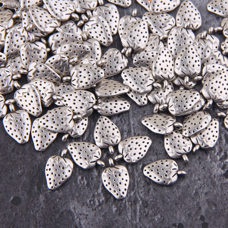 Strawberry Findings Fruit Findings 9x15mm SCh-228 Strawberry Charms Silver Strawberry Charms 10 pcs Fruit Dangles