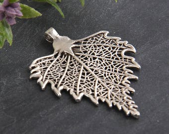 Silver, Large Detailed Leaf Pendant, Leaf Jewelry, Leaf Necklace,1 piece // SP-299