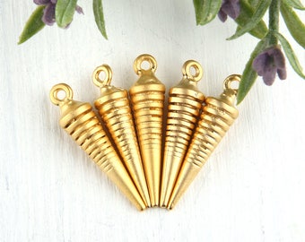 5 Gold Spike Charms, Gradient Line Charms, Spike Pendants // GCh-230