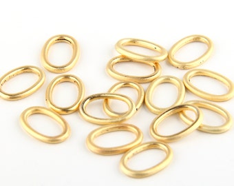 Mini Oval Gold Closed Jump Rings, Mini Oval Connectors, Gold Plated, 15 pieces // GC-393