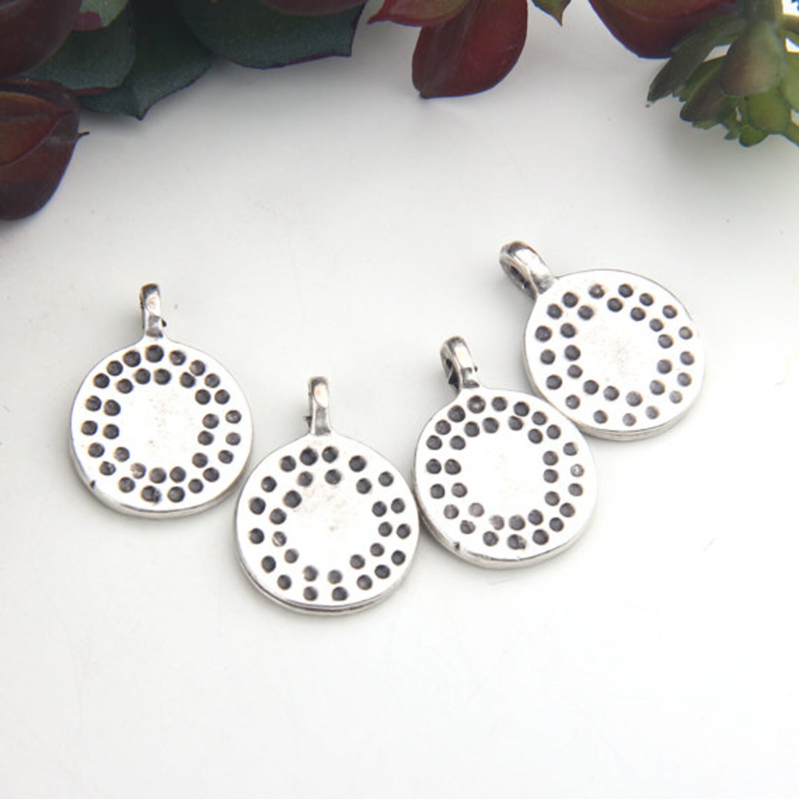 Small Rund Charm Silver, Dotted Round Charms, Round Drop Charms, Small Disc Charms, 4 ...