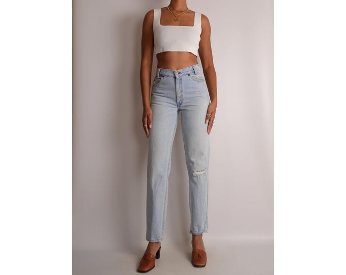 Vintage High Waist LEVI'S Jeans (28/29"W)