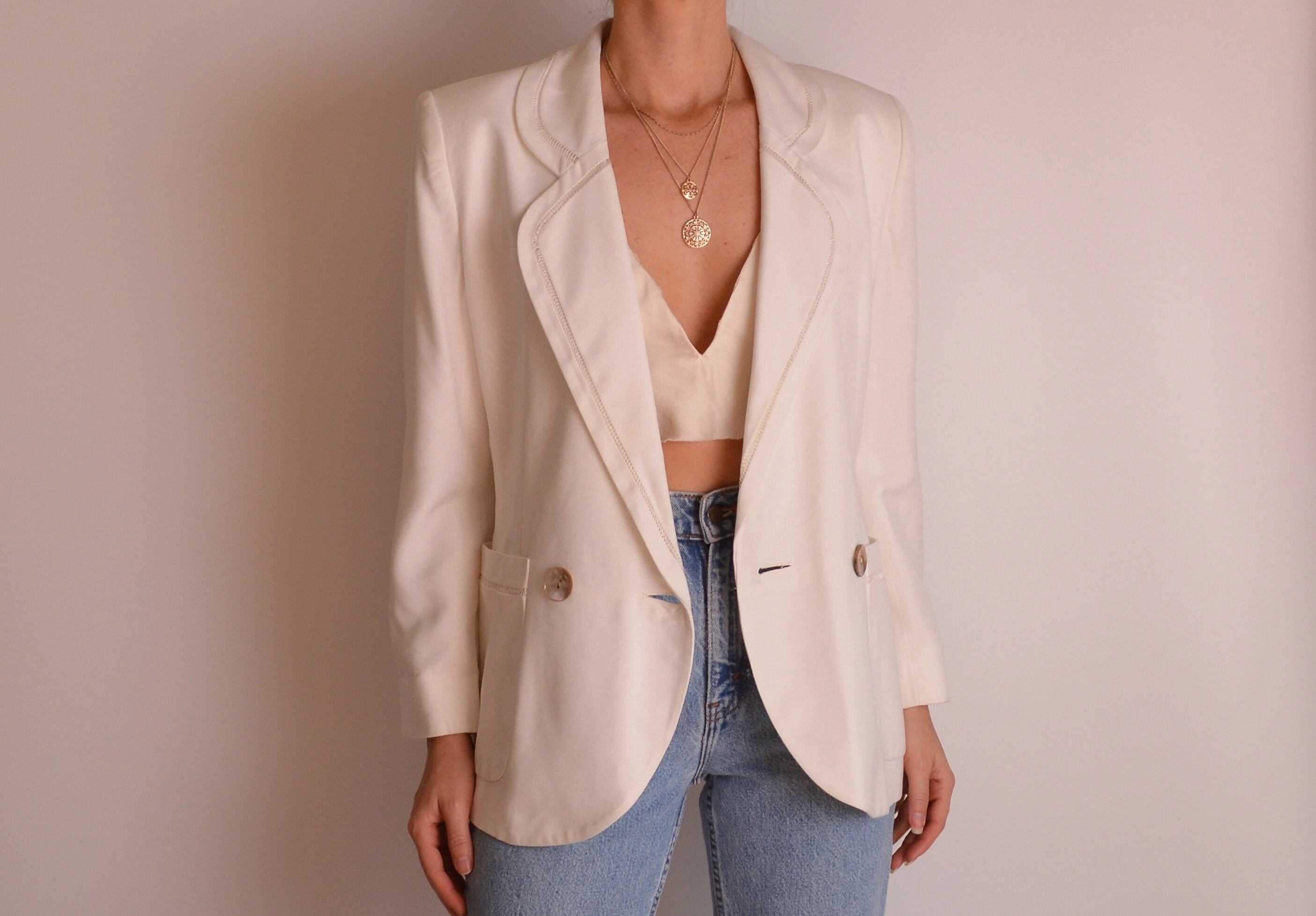 ivory blazer outfits