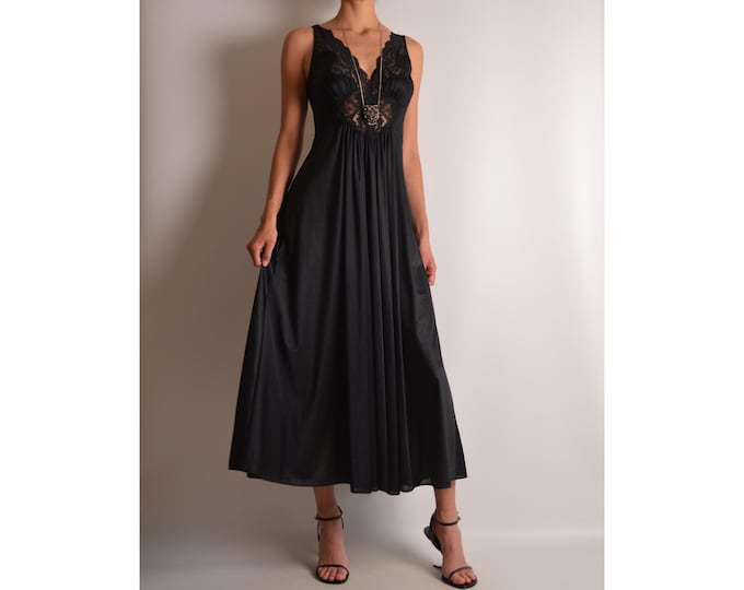Vintage Slip Dress with Lace (XS-M)
