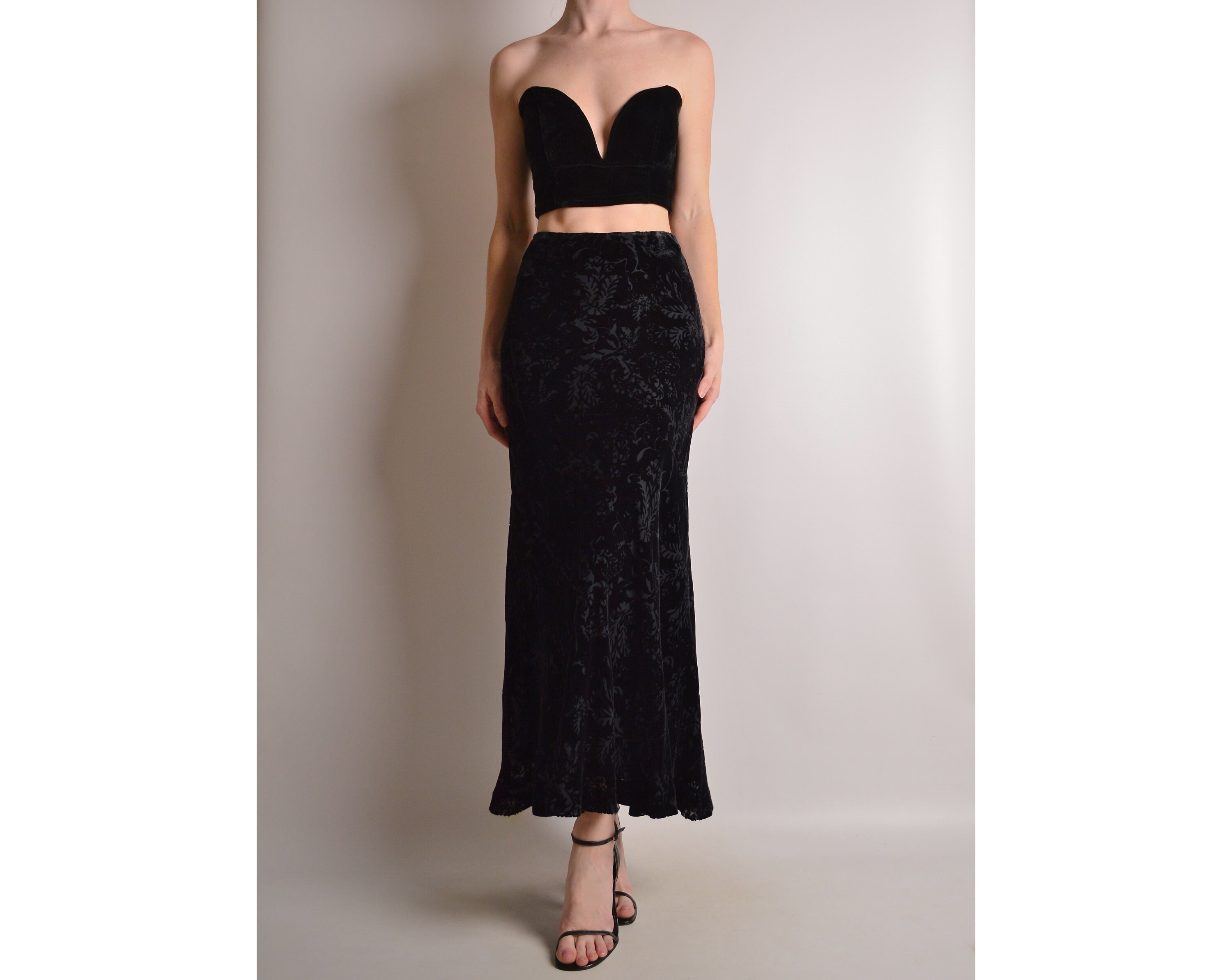 Vintage Black Velvet Skirt 28 29W