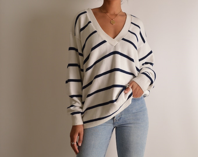 Vintage Striped V-neck Sweater (M-XL)