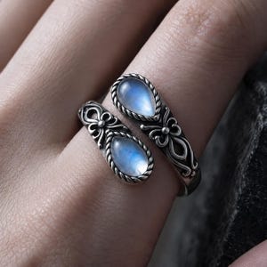 Double Teardrop Moonstone Ring, 925 Sterling Silver Oxidized Filigree Wrap Band, Vintage Jewelry