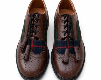 Sapatos brogue Ghillie masculinos em couro marrom, sapatos brogue xadrez para casamento nas Terras Altas | sapatos ou botas de couro escoceses feitos à mão para kilt ou kilt.