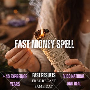 Könnte beinhalten: Ein Bündel getrockneter Salbeiblätter, das mit einer Schnur zusammengebunden ist, wobei ein Ende brennt und Rauch erzeugt. Der Text FAST MONEY SPELL ist zentriert, mit + 40 EXPREINCE YEARS, FAST RESULTS, FREE RECAST, SAME DAY, %100 NATURAL AND REAL.