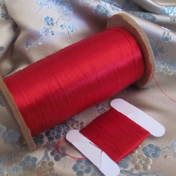 100% Seidenfaden // Antiker Sticktwistfaden, reine Seide // Rot 20 40 60 yards // 60+ weitere Farben in meinem Shop erhältlich