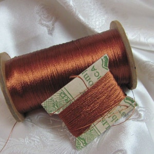 Linha 100% seda // Vintage Floss Seda pura real Costura /// Marrom 20 40 60 jardas // Mais de 60 cores disponíveis **Frete grátis com taxa de carta*